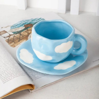 Чайная пара подарочная керамика Белые облака в голубом небе 300мл - Арт-Декор. Продажа художественных изделий оптом и розницу